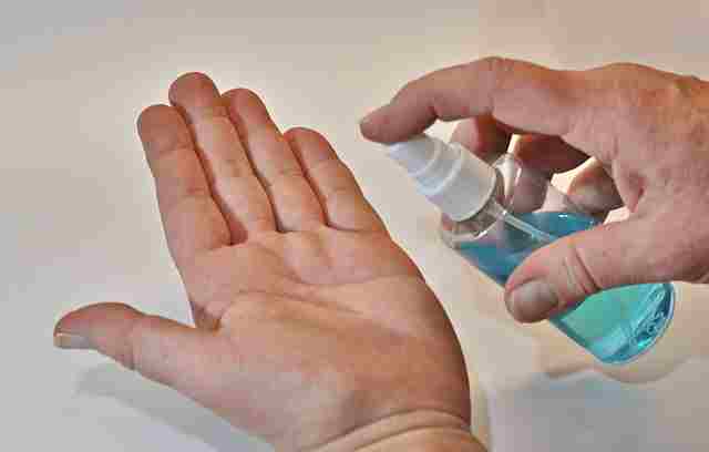Disinfettanti e sapone cosa è meglio usare Disinfettanti e sapone cosa è meglio usare