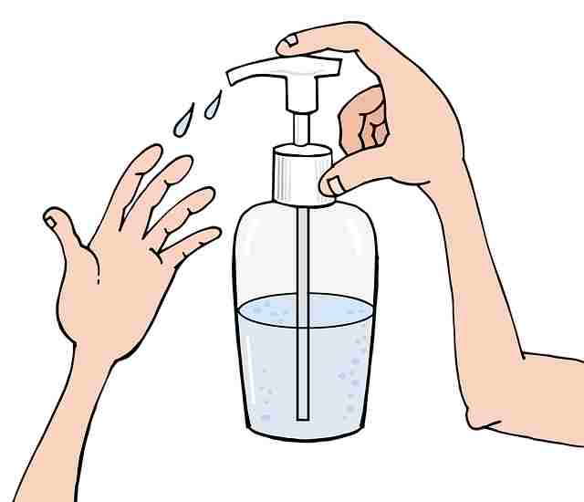 La detergenza con i disinfettanti e sapone cosa è meglio usare Disinfettanti e sapone cosa è meglio usare